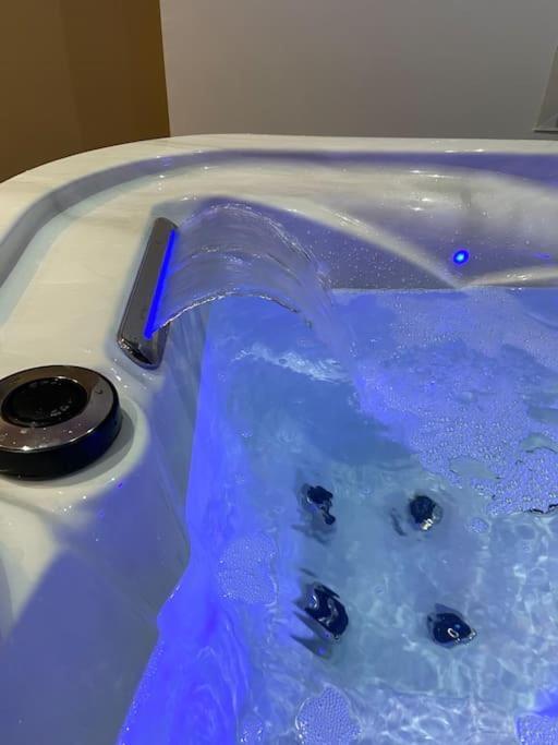 Maison Avec Jacuzzi 오랑주 외부 사진