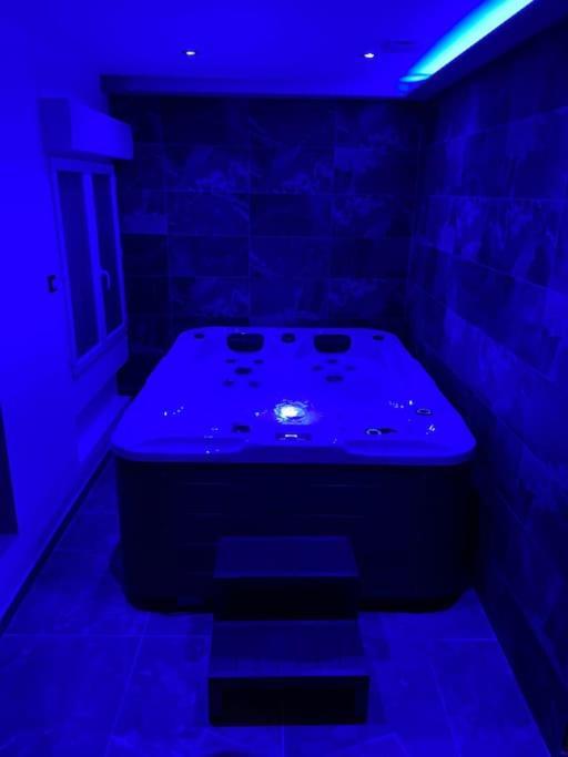 Maison Avec Jacuzzi 오랑주 외부 사진